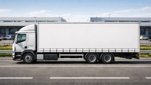 découvrez les dimensions précises d'un camion 19 tonnes pour optimiser votre transport en toute sécurité et conformité. conseils et informations pratiques pour une gestion efficace.